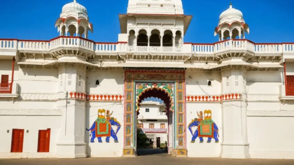 Dwarkadhish Temple History & Architecture